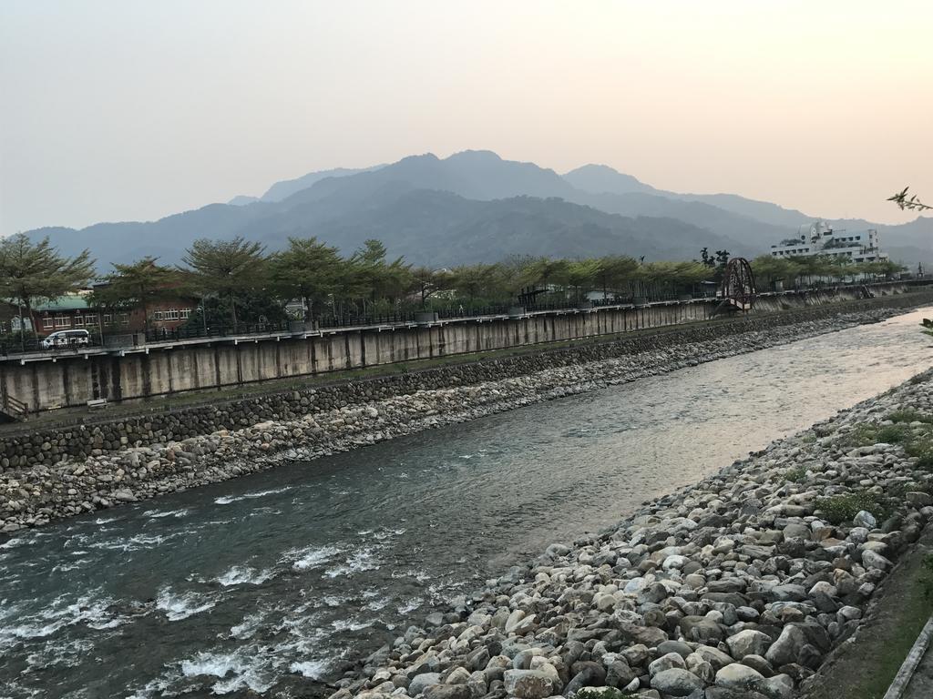 水里河堤咖啡民宿 Shuili Heti Coffee B&B Esterno foto